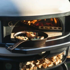 Gozney Dome Dual-Fuel Pizzaofen, Cremeweiß 25 Gozney Dome Dual-Fuel Pizzaofen, Cremeweiß -BROIL KING Verkäufe gozney dome dual fuel pizzaofen cremewei 0ae7a28cca9f1a2d87c49f31f8486fab