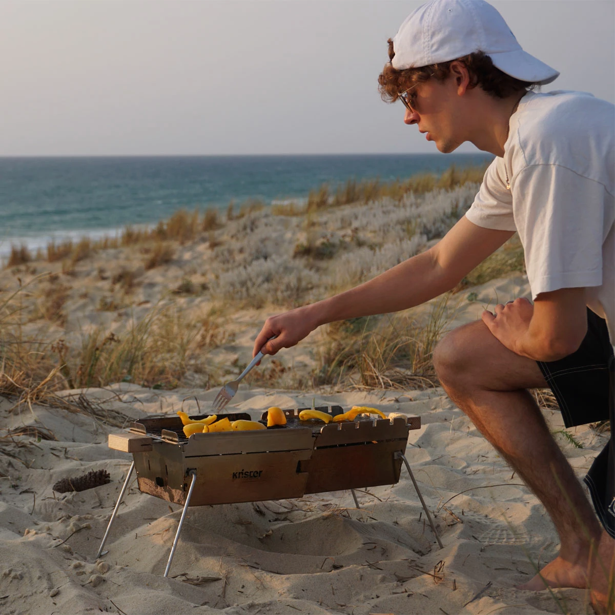 Knister Grill Premium – Tragbarer Holzkohlegrill Aus Edelstahl 5 Knister Grill Premium – Tragbarer Holzkohlegrill Aus Edelstahl – Bild 5