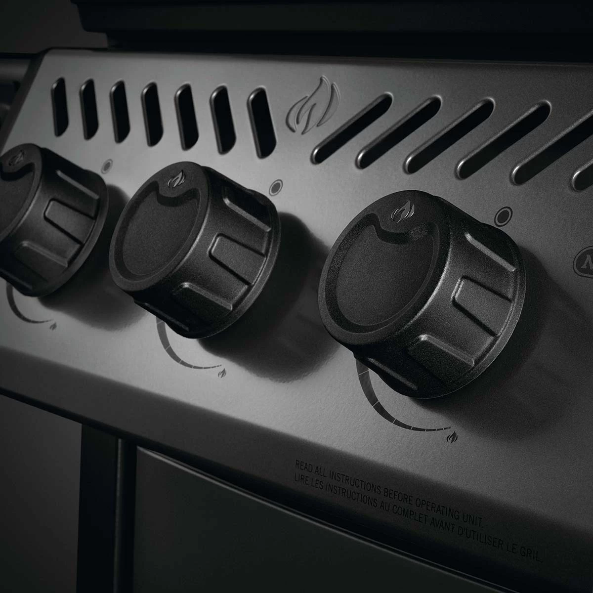 Napoleon Freestyle 425, 4 Hauptbrenner, Mit Sizzle Zone Seitenbrenner, Graphit 11 Napoleon Freestyle 425, 4 Hauptbrenner, Mit Sizzle Zone Seitenbrenner, Graphit – Bild 11